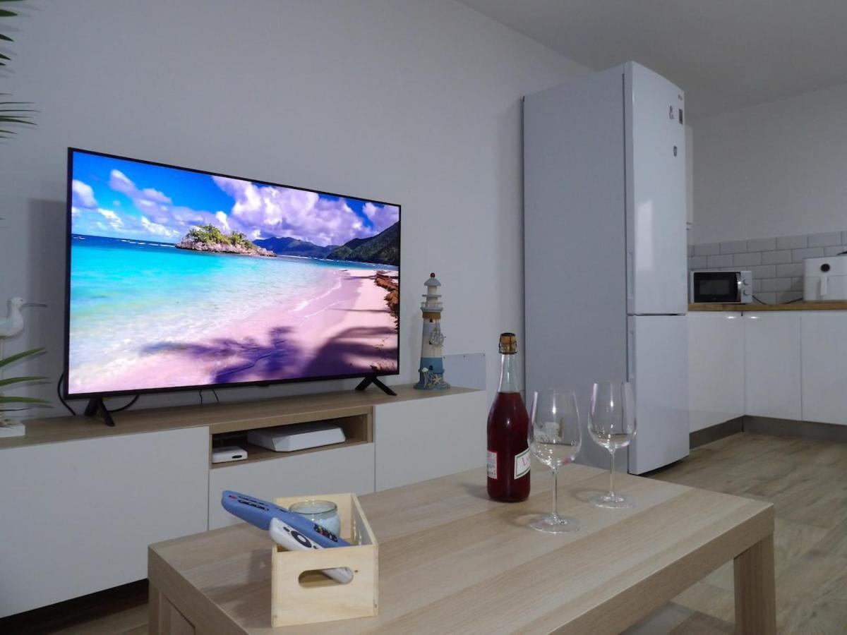 Gloria Beach Apartment อารีนากา ภายนอก รูปภาพ